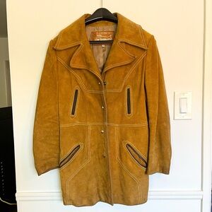 Vintage 70s suede tan coat The Tannery by Montgomery Ward.